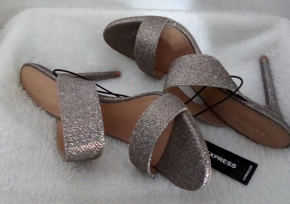 🆕 Express Shimmer Backless Heels - Picture 5 of 5